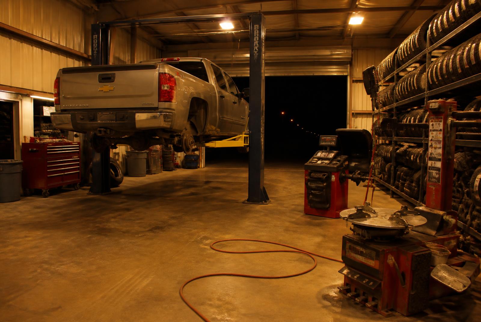 Service bay at Guy's Tire Service in Ashland, Ohio